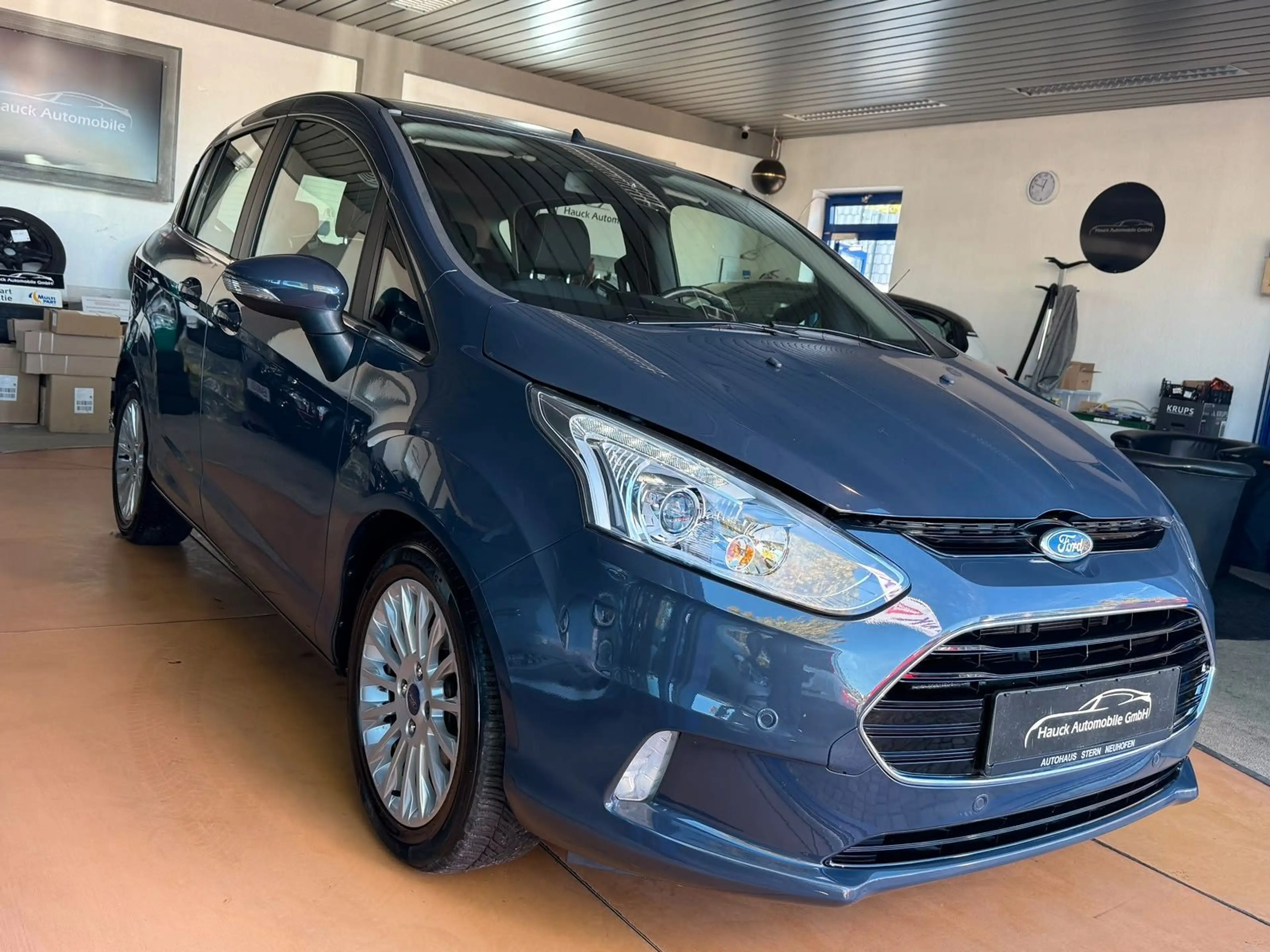 Ford B-Max B-MAX Titanium Automatik / Navi / R-Kamera — photo 6