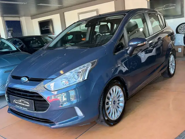 Ford B-Max B-MAX Titanium Automatik / Navi / R-Kamera
