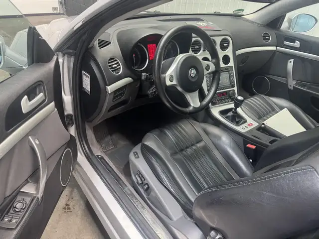 Alfa Romeo Brera view 11