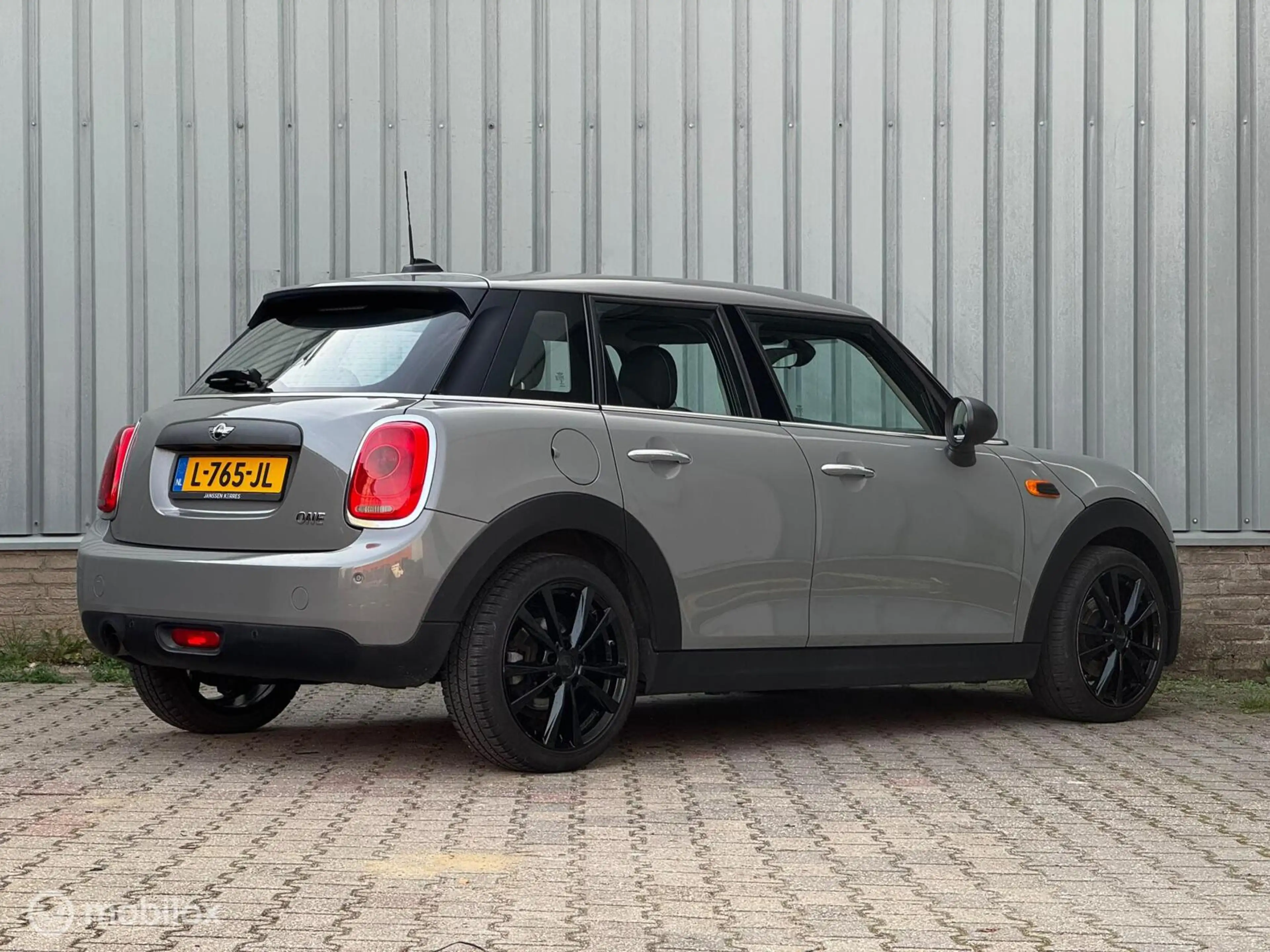 MINI One 5-Deurs 1.5 Salt Business | 5-Deurs | A/C | Cruise — photo 2