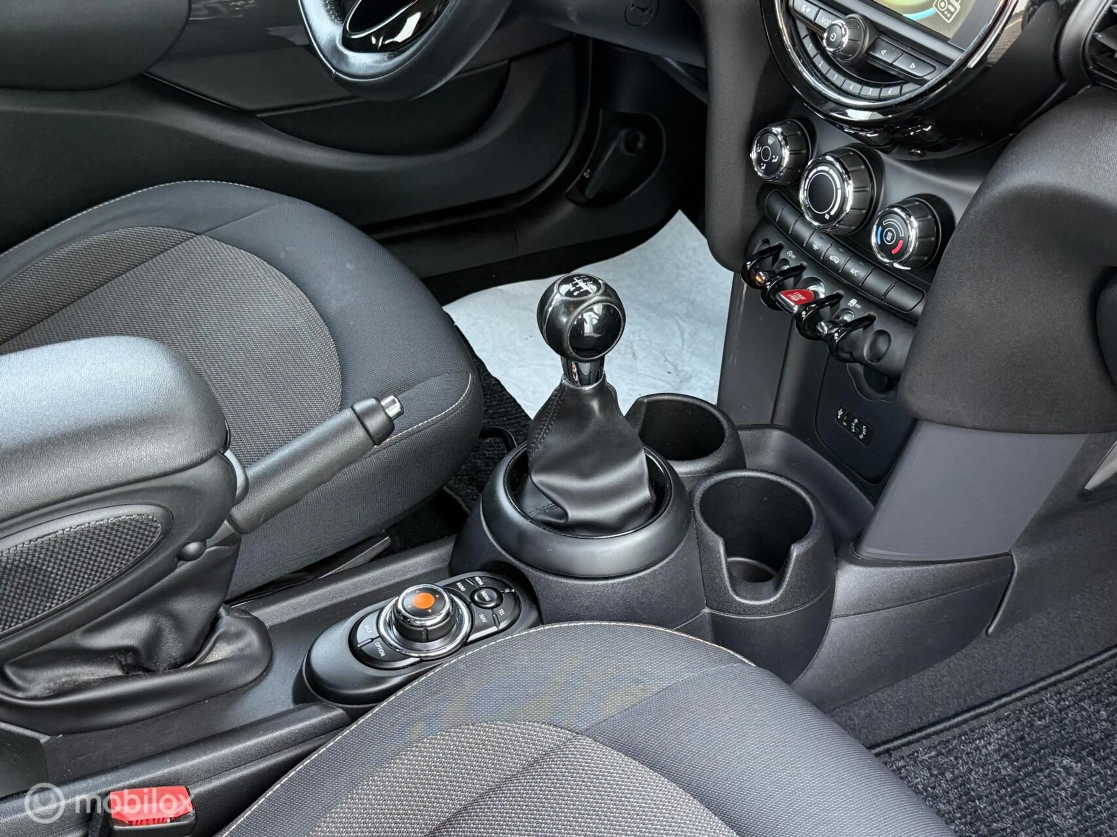 MINI One 5-Deurs 1.5 Salt Business | 5-Deurs | A/C | Cruise — photo 32