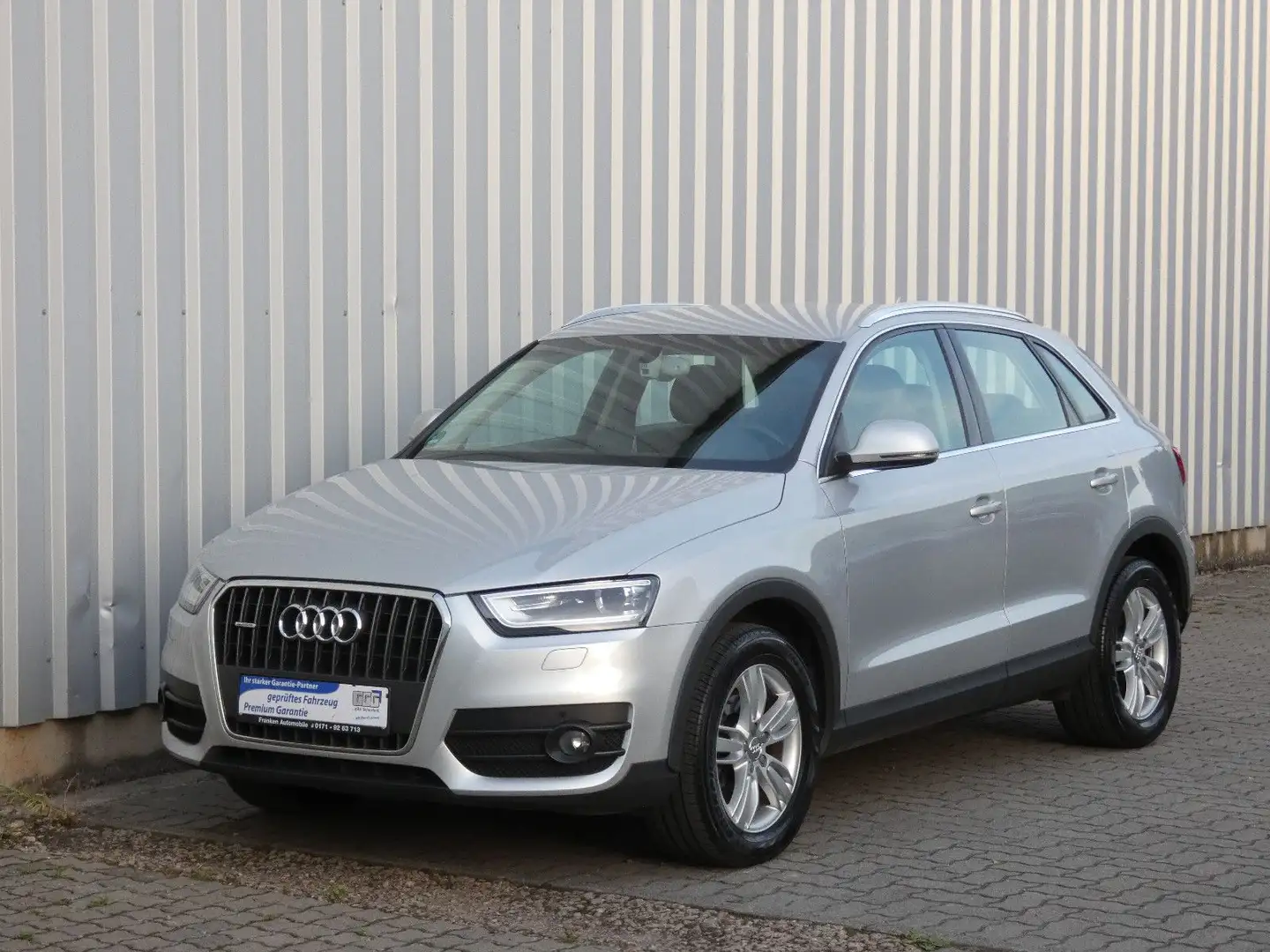 Audi Q3 2.0 TFSI quattro-Klima-Leder-Navi-Xenon-PDC Silber - 1