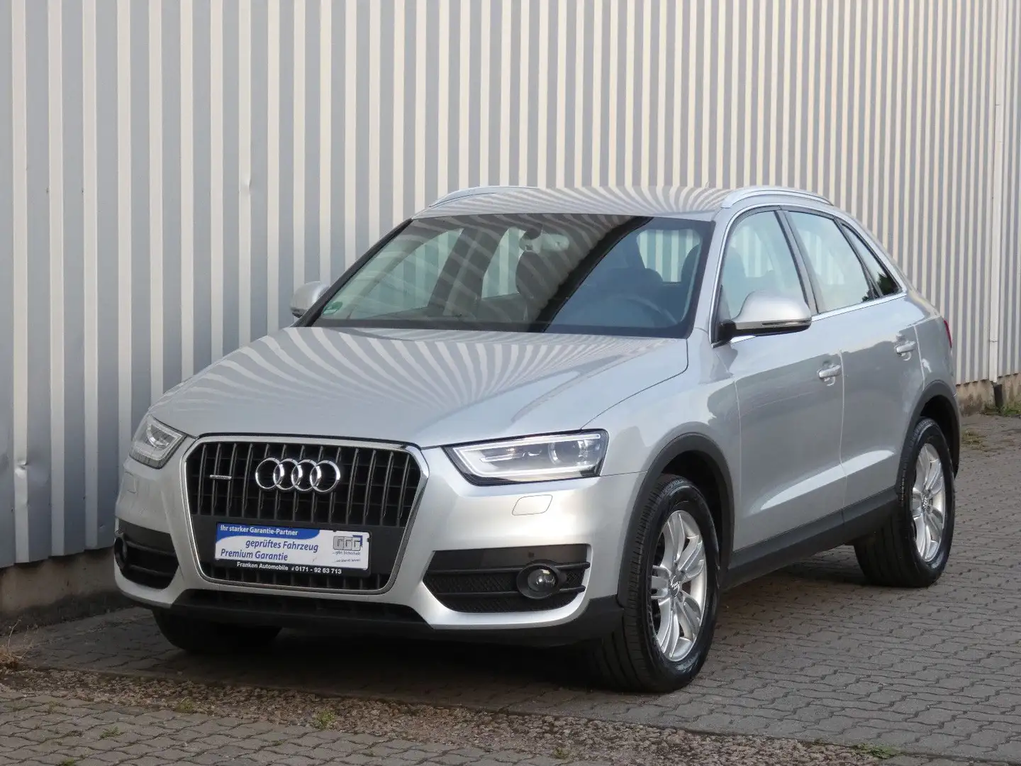 Audi Q3 2.0 TFSI quattro-Klima-Leder-Navi-Xenon-PDC Silber - 2