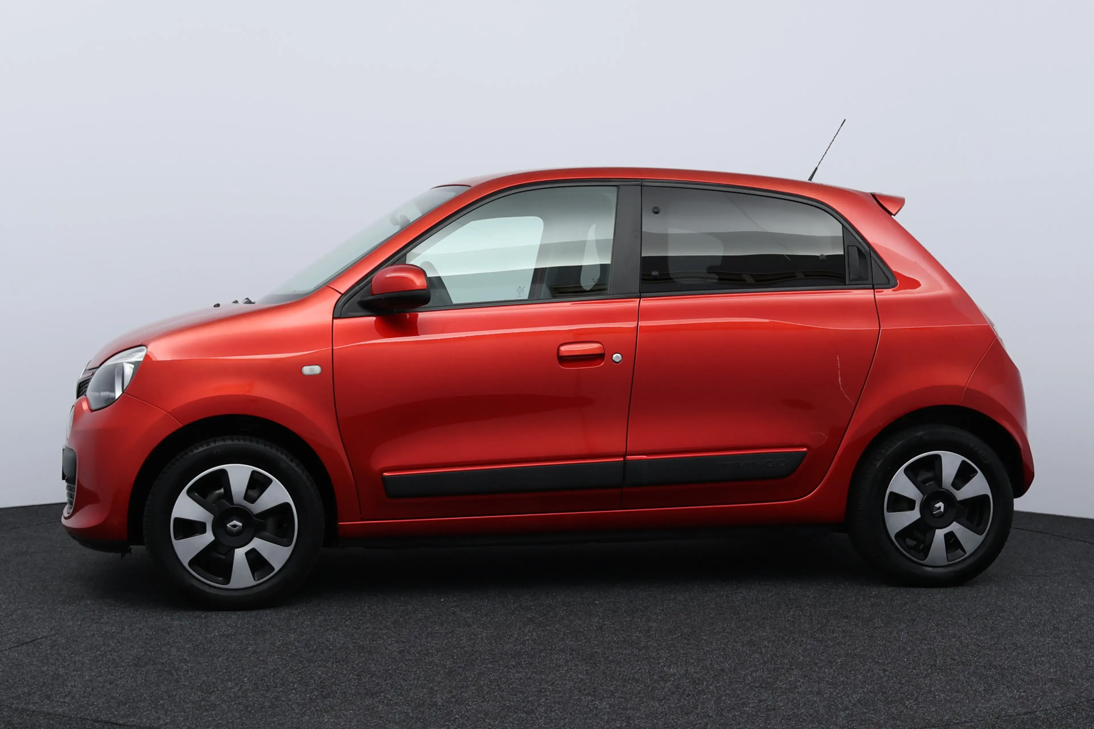 Renault Twingo 1.0 SCe Collection/ Historie!/ Airco/ DAB+/ Cruise — photo 4