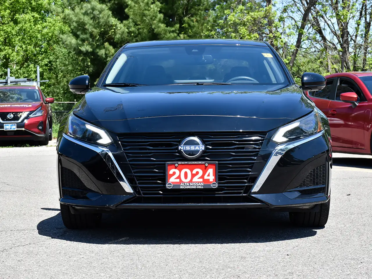 Nissan Altima снимка Nissan Altima
