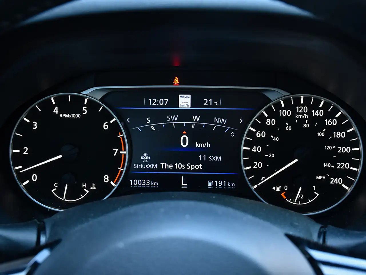 Nissan Altima снимка Nissan Altima