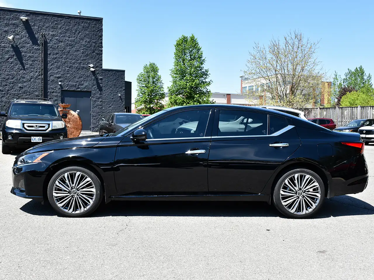 Nissan Altima снимка Nissan Altima