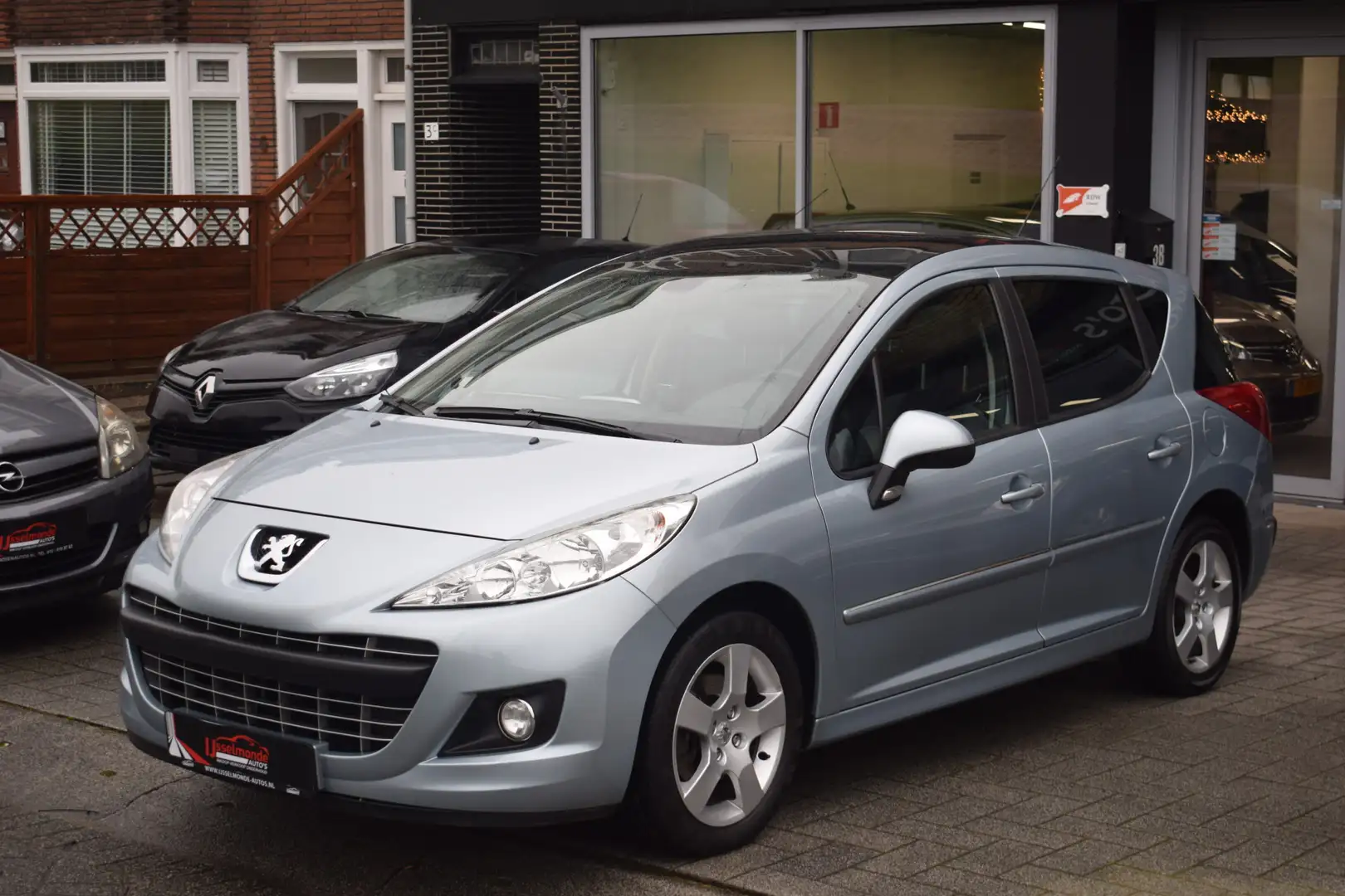 Peugeot 207 SW 1.6 VTi XS Automaat Pano Climate Blauw - 2