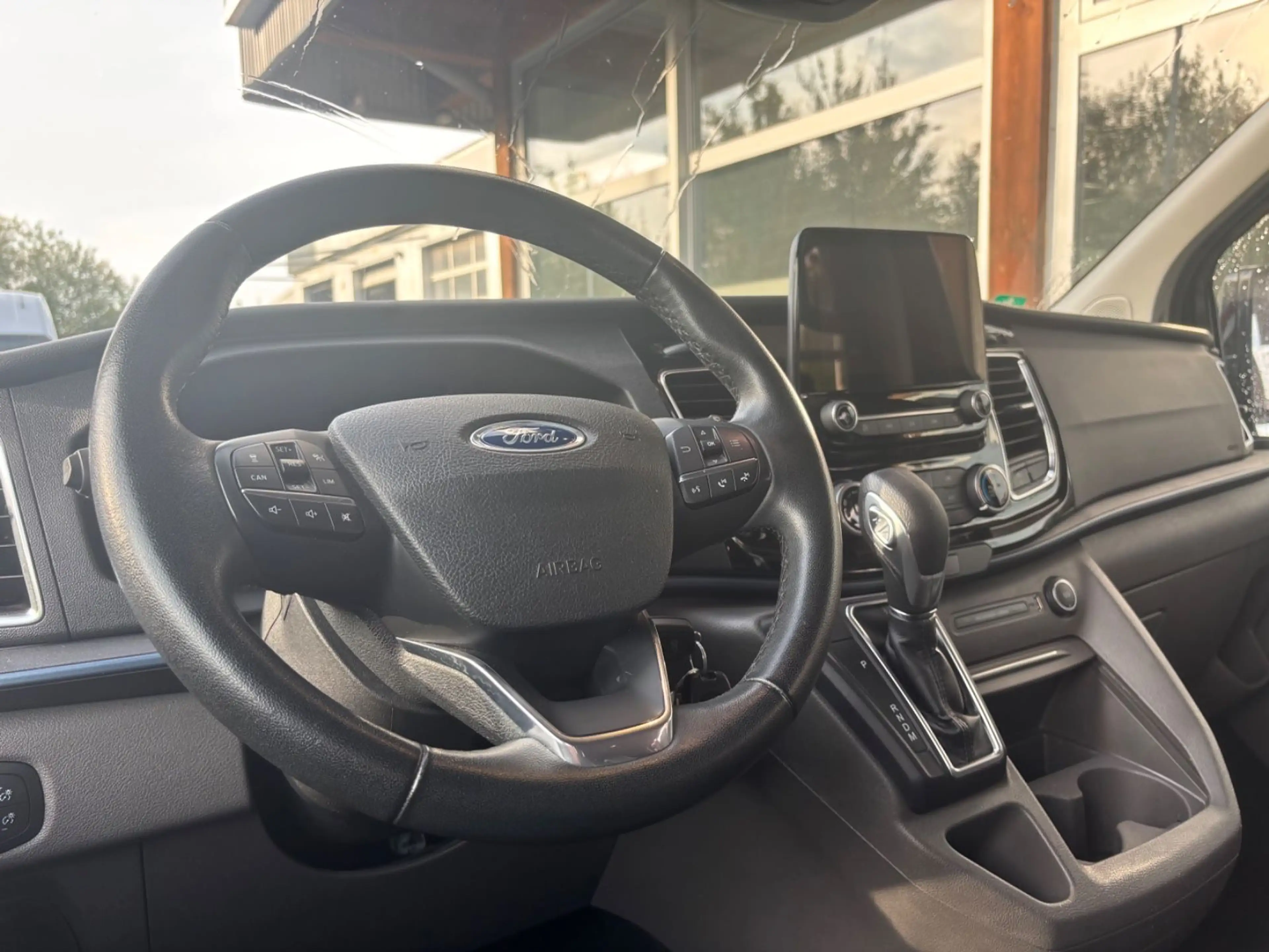 Ford Tourneo Custom L1 Active Standheiz. AHK R-Cam — photo 10