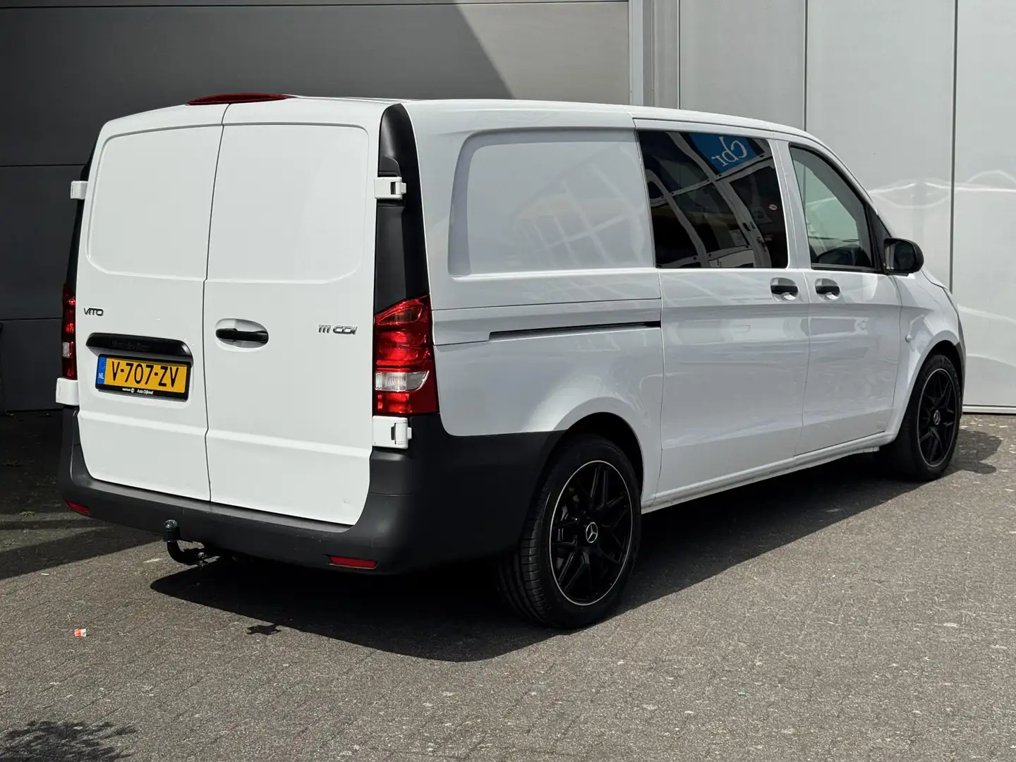 Mercedes-Benz Vito 111 CDI Lang DC Comfort Blanc - 2