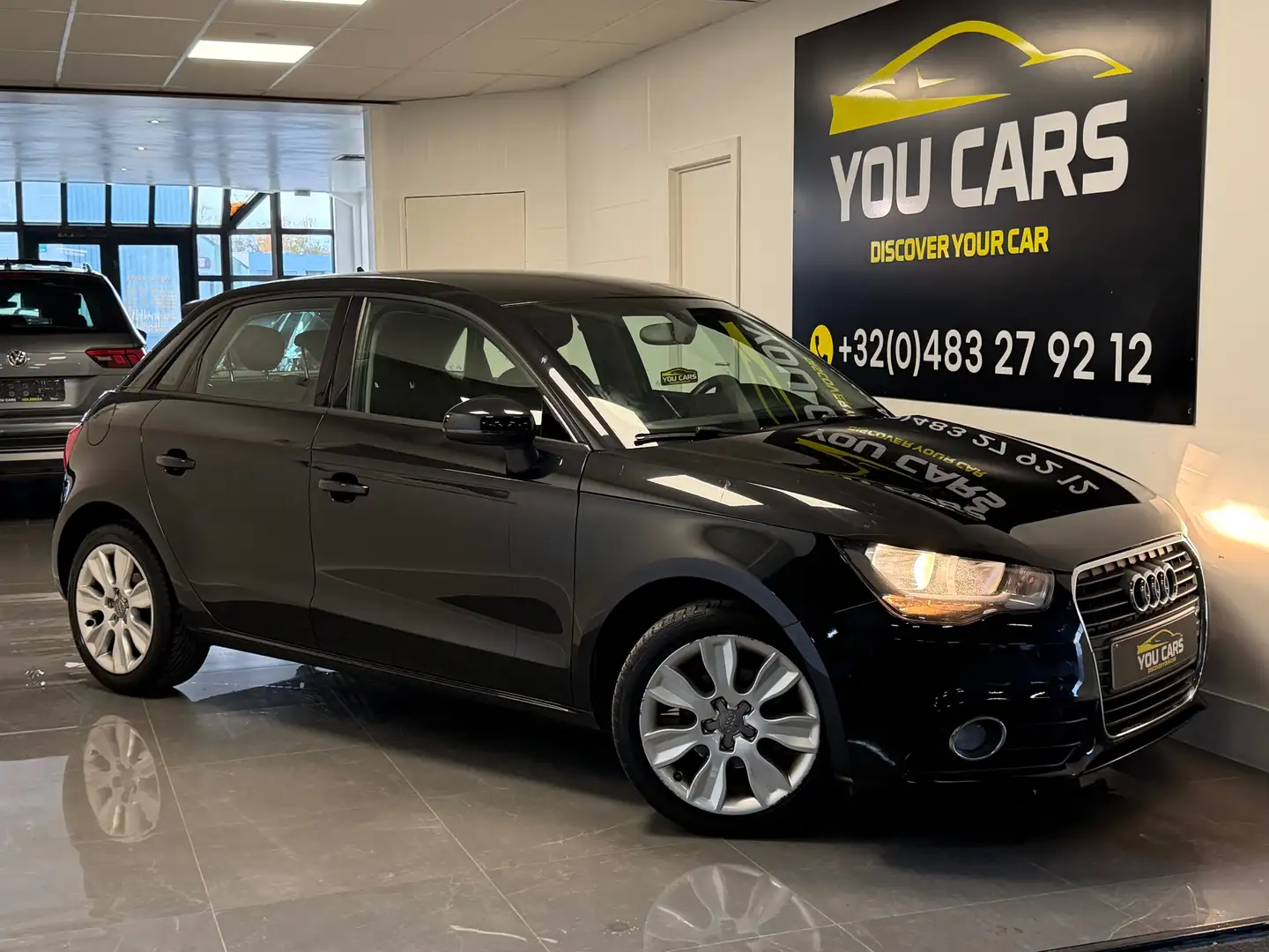 Audi A1 A1 1.2 TFSI Sportback Ambition Zwart - 1