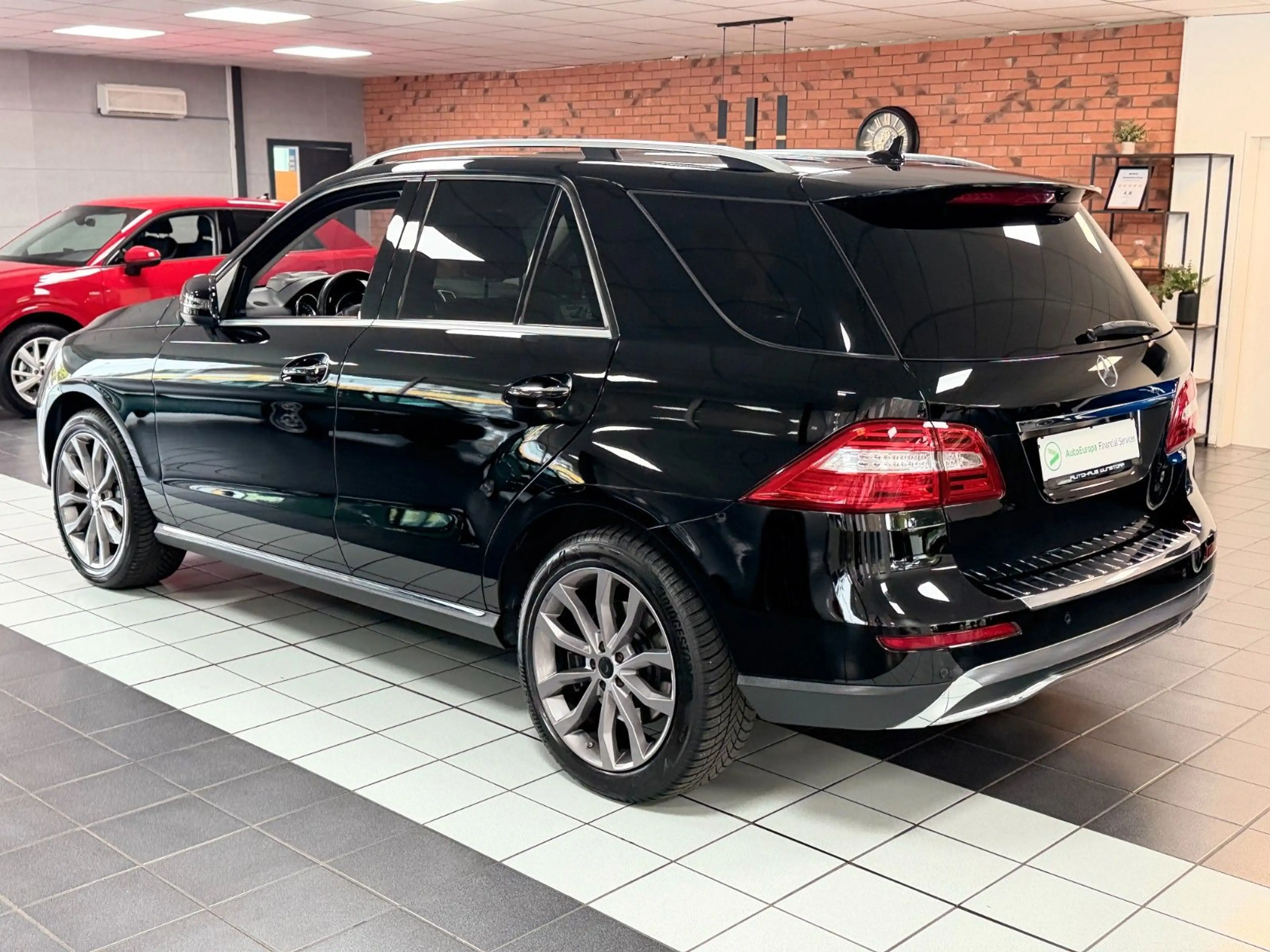 Mercedes-Benz ML 500 BlueEfficiency 4M AHK/LED/HuK/360°CAM/HuD — photo 7