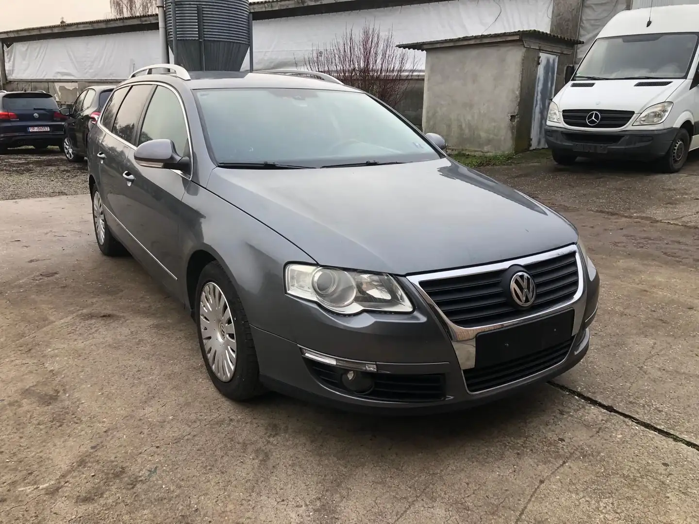 Volkswagen Passat Variant Sportline DPF defekt Grau - 1