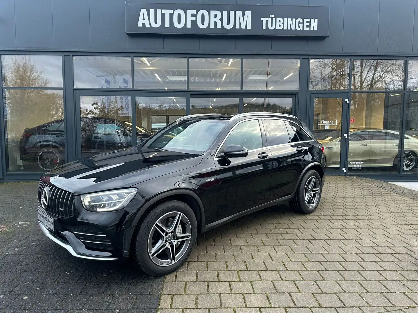 Mercedes-Benz GLC 43 AMG 4MATIC+ Autom *DISTRO*PANO* Schwarz - 1