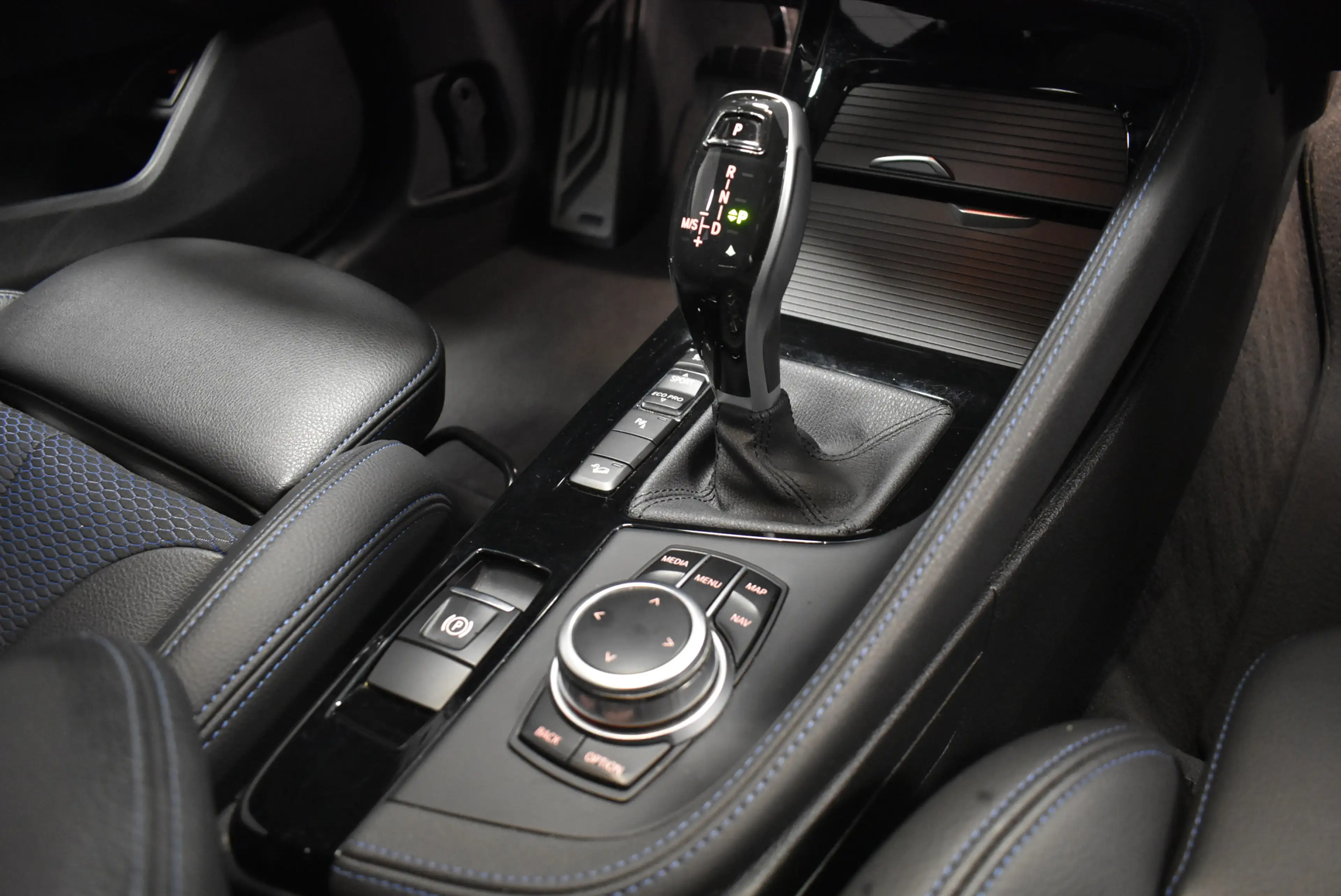 BMW X1 xDrive 25d M Sport Aut Nav LED Panoram AHK — photo 11