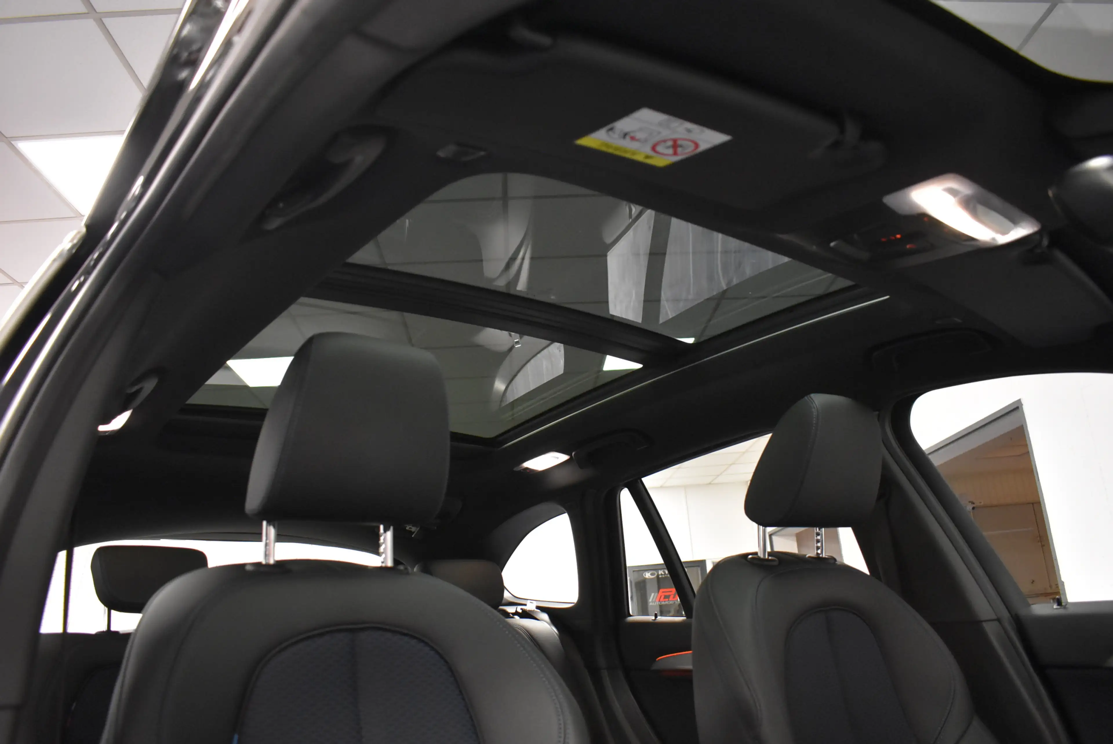 BMW X1 xDrive 25d M Sport Aut Nav LED Panoram AHK — photo 12