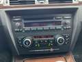 BMW 320 i Limo*Facelift*Kilometer Original! Xenon*AHK Noir - thumbnail 11