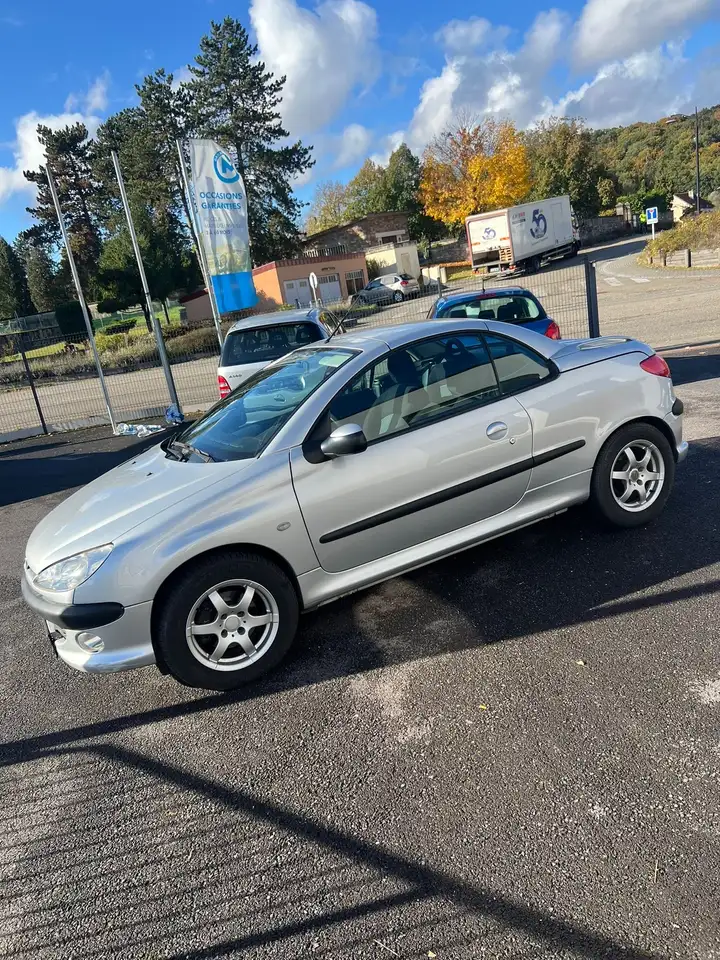Peugeot 206 CC 1.6i 16V