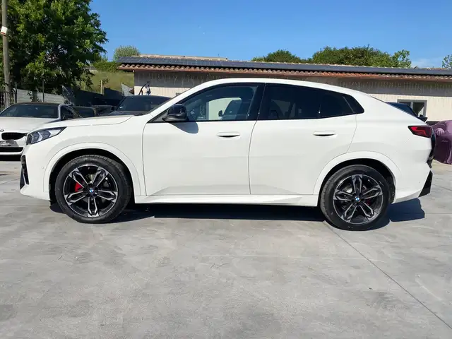 BMW X2 view 13