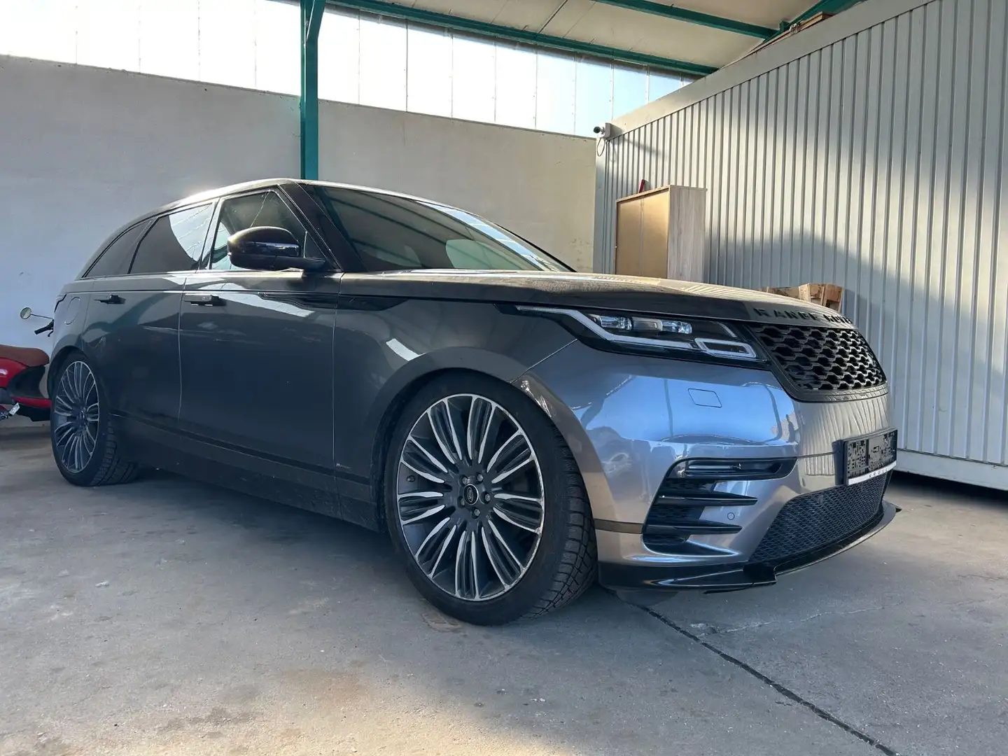 Land Rover Range Rover Velar R-Dynamic S Grigio - 2