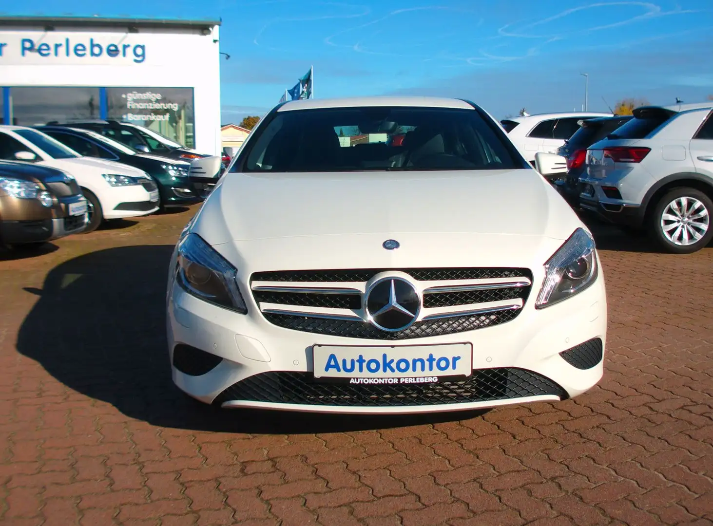 Mercedes-Benz A 180 A -Klasse A 180.Bi-Xenon.Teilleder.Navi.AHK Blanc - 2