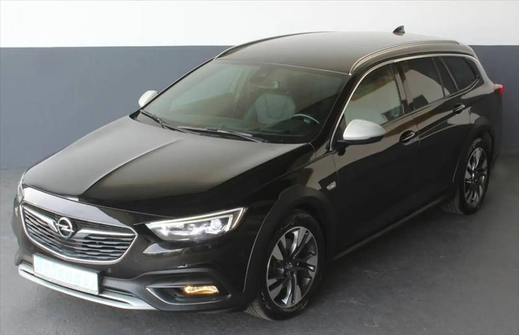 Opel Insignia B Country Tourer Exclusive 4x4 Premium Schwarz - 1