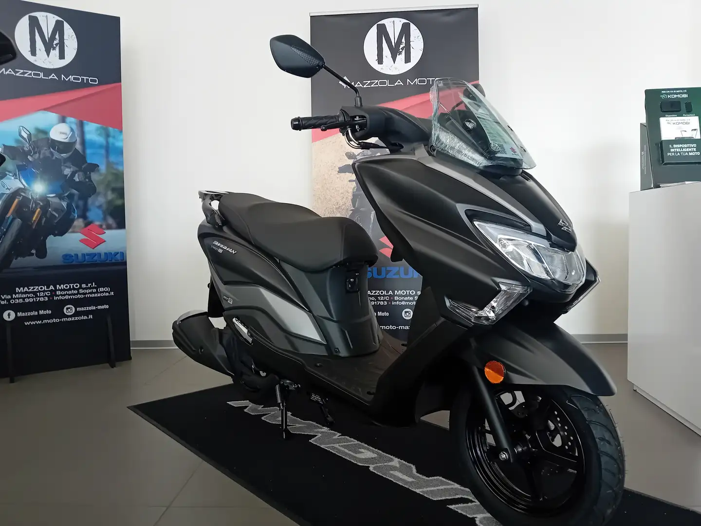 Suzuki Burgman 125 Street Executive Negru - 1