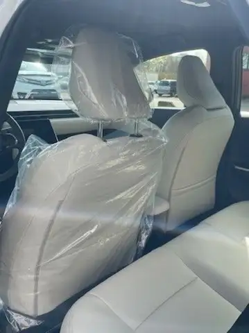 Lexus LBX Elegant -Weißer Innenraum! Modeljahr 2026