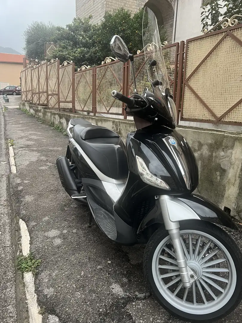 Piaggio Beverly 300 - 1