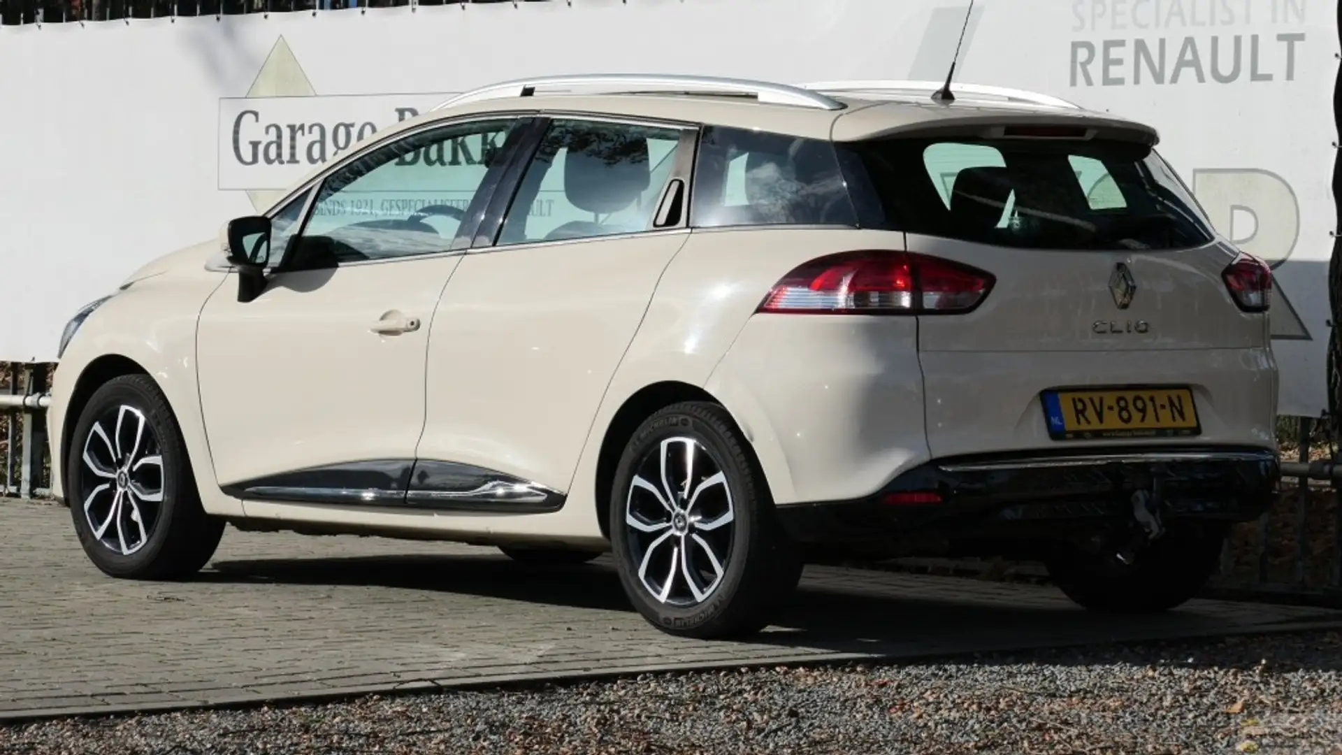 Renault Clio Estate TCe 90 Zen Wit - 2