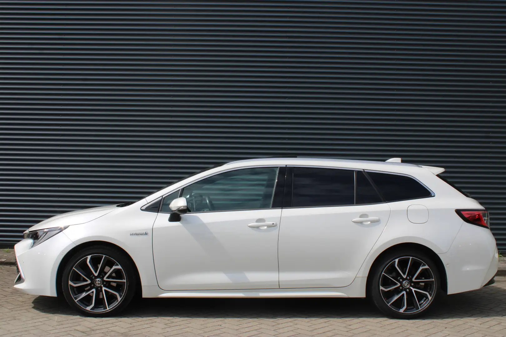 Toyota Corolla Touring Sports Panoramadak Leer Camera Full-Led 2. Biały - 2