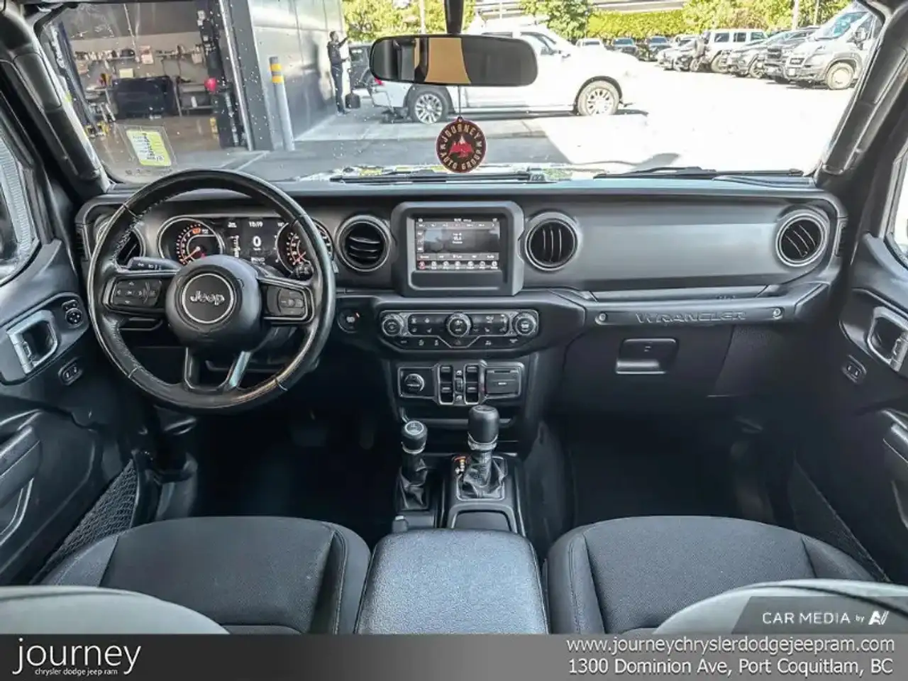Jeep Wrangler снимка Jeep Wrangler