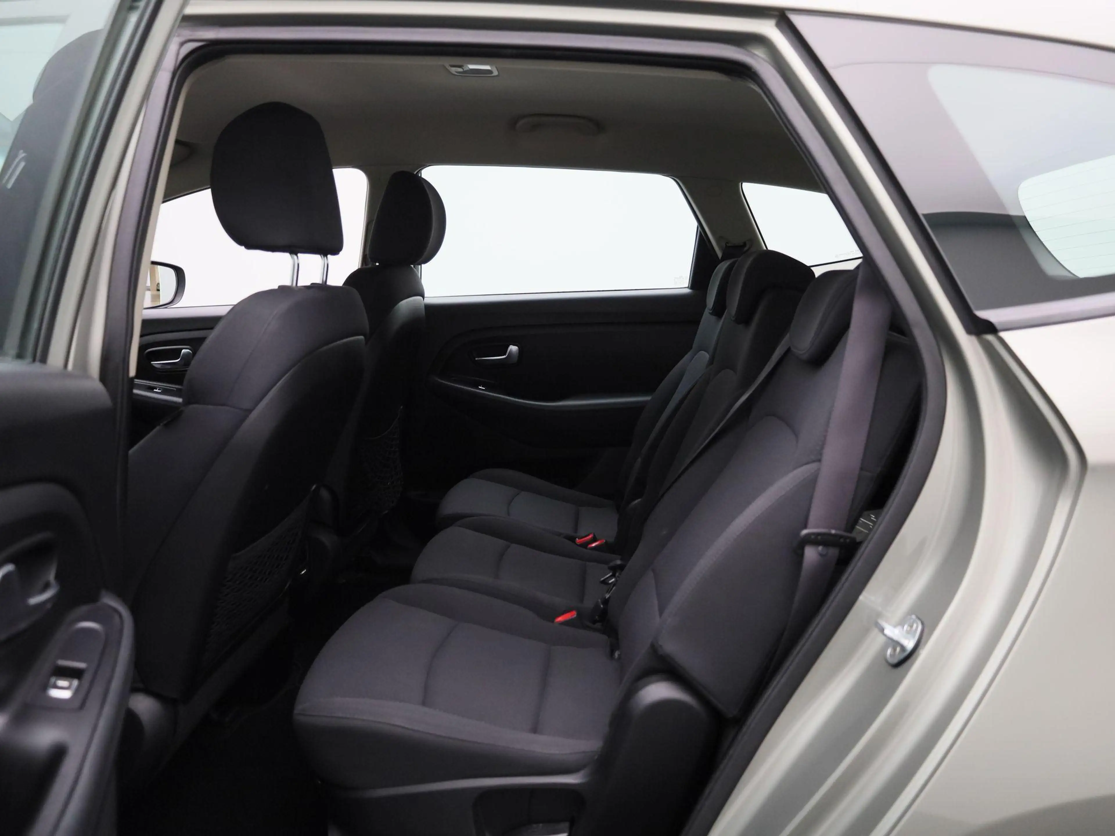Kia Carens 1.6 GDi First Edition | Wordt Verwacht | 7-persoon — photo 10