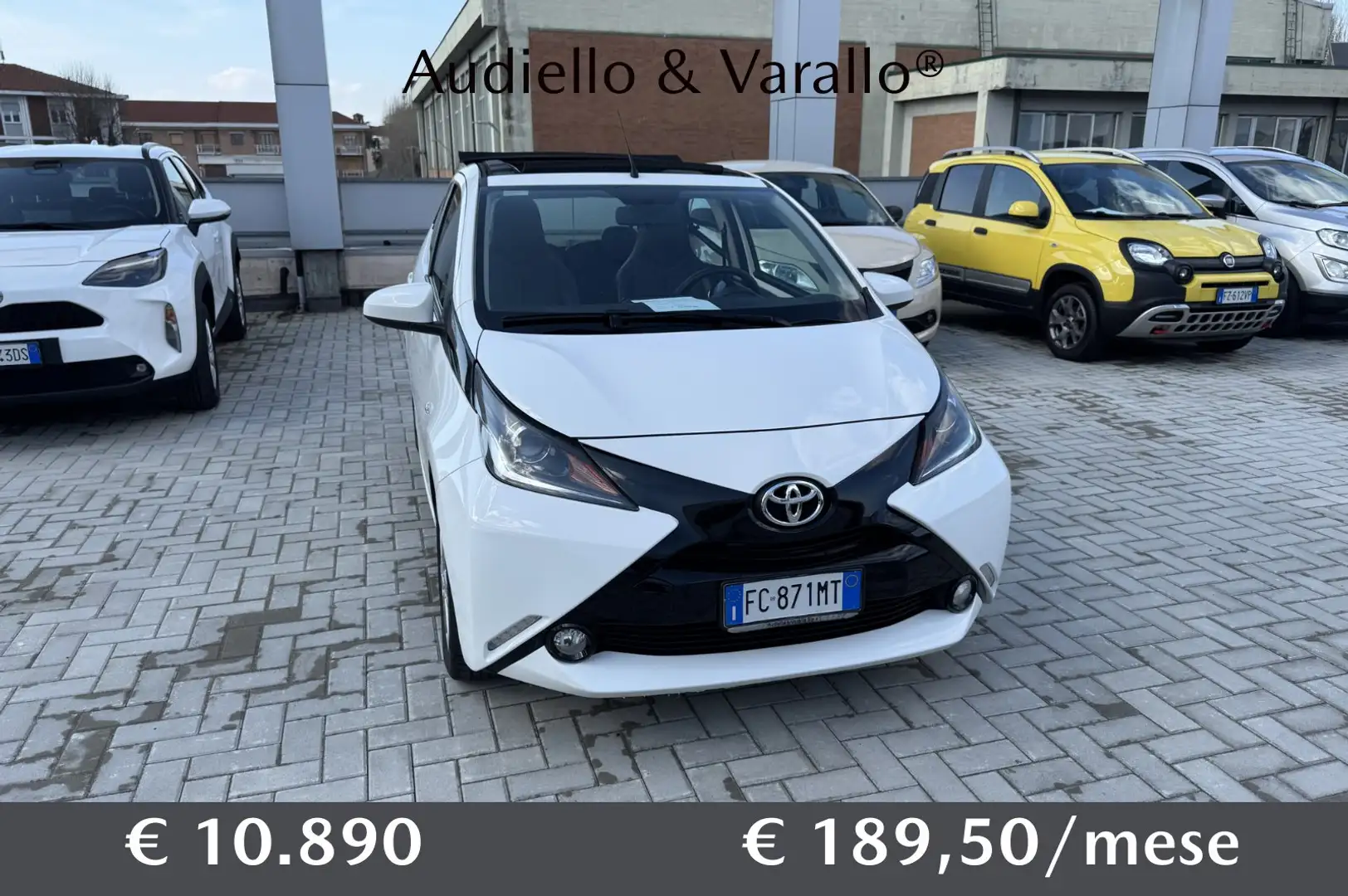 Toyota Aygo AYGO 1000 69 CV X-WAVE Weiß - 1