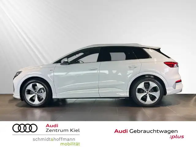 Audi Q4 E-Tron view 3
