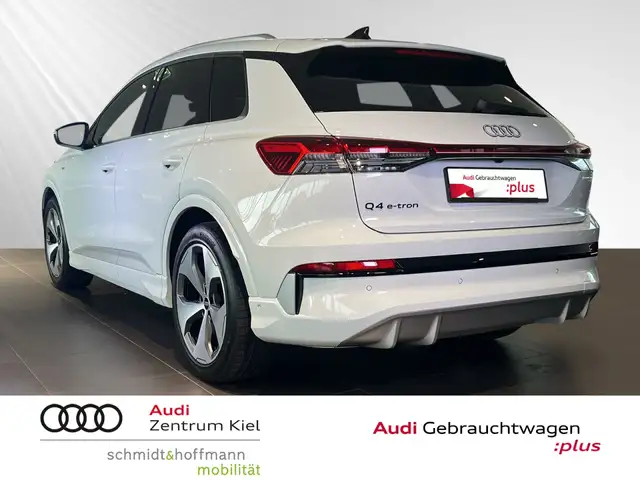 Audi Q4 E-Tron view 4