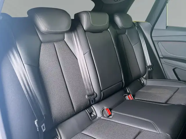 Audi Q4 E-Tron view 8
