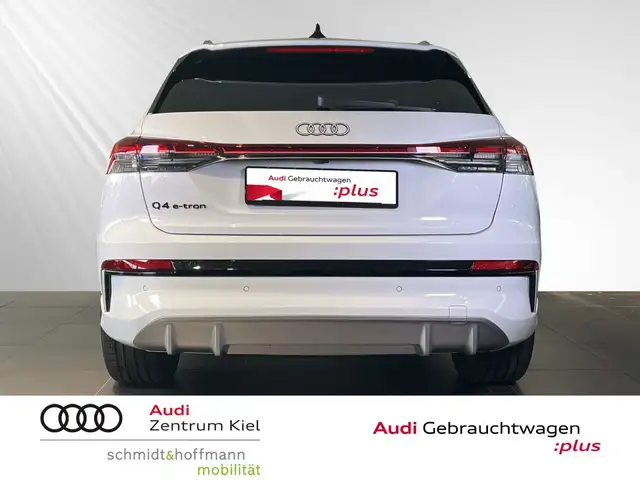 Audi Q4 E-Tron view 5