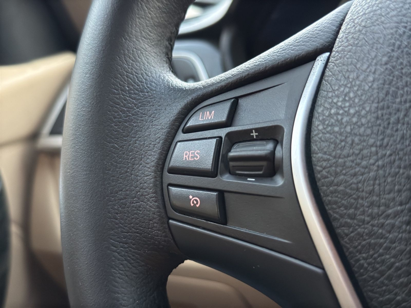 BMW 318 d Touring xDrive Luxury Line*LED*NAVI*PDC — photo 14