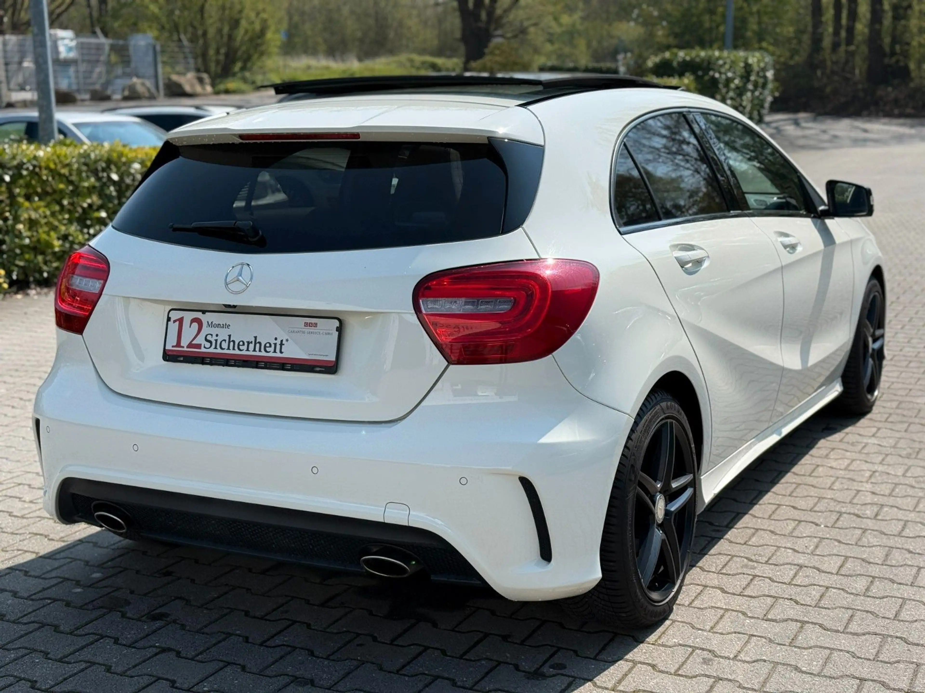 Mercedes-Benz A 250 4Matic AMG Line* Panorama* Bi-Xenon* — photo 11