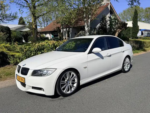 BMW 323 3-serie 323iA 203PK M-Sport•Automaat•Leder