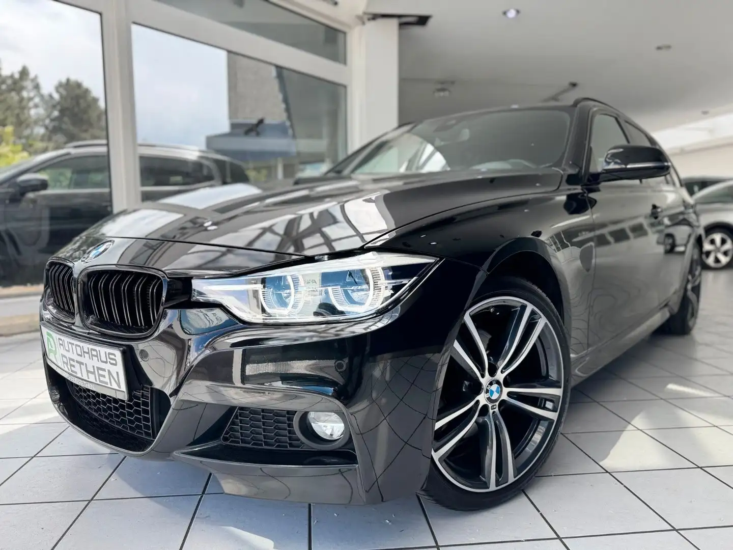 BMW 330 d Touring xDrive *M SPORT*AHK*HARMAN/K* Nero - 1