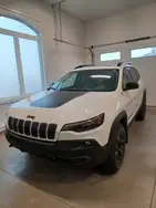 Jeep Cherokee снимка Jeep Cherokee
