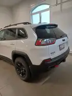 Jeep Cherokee снимка Jeep Cherokee