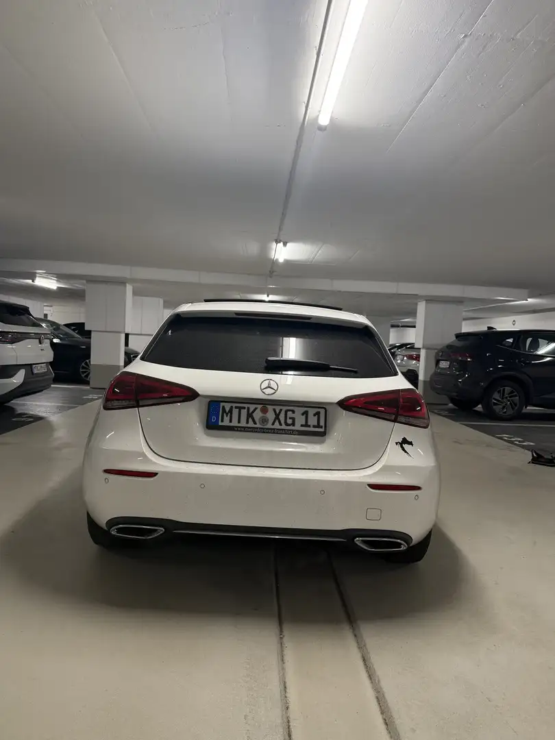 Mercedes-Benz A 180 A 180 d (177.003) Weiß - 2