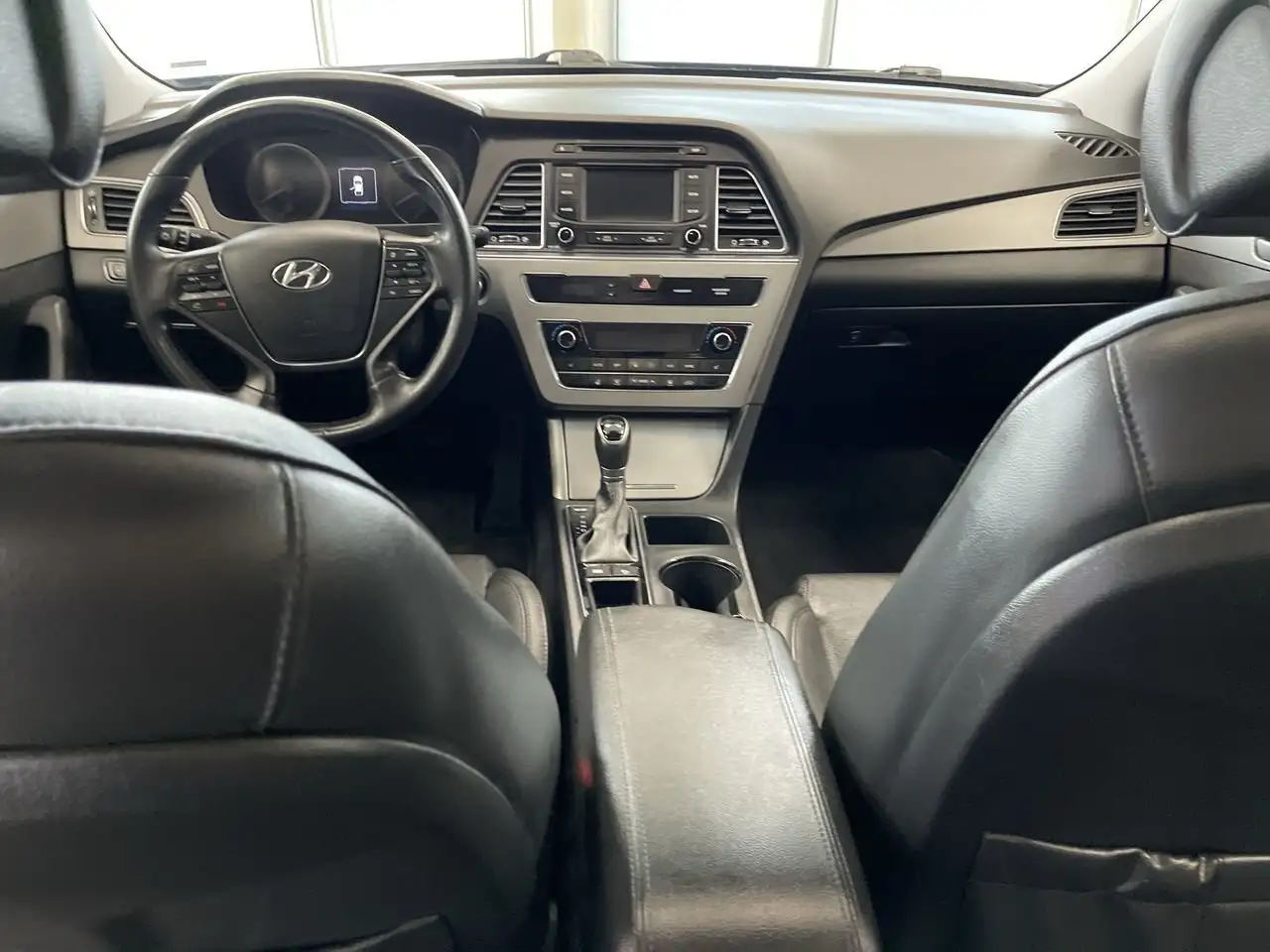 Hyundai SONATA снимка Hyundai SONATA