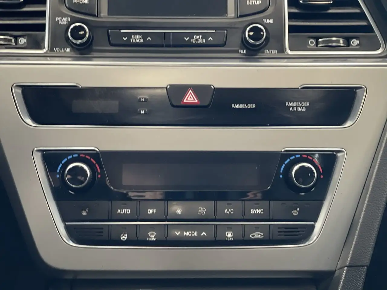 Hyundai SONATA снимка Hyundai SONATA