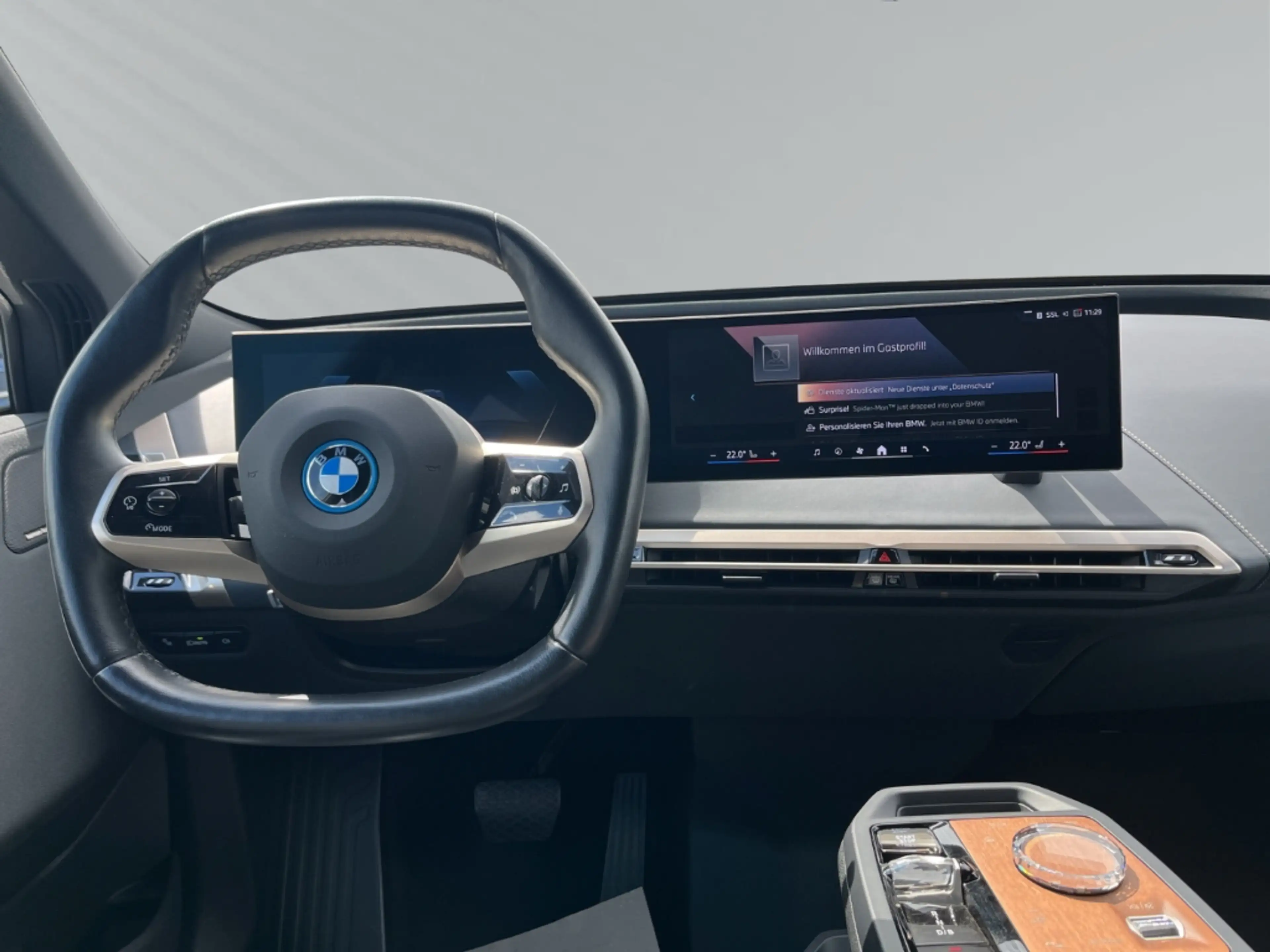 BMW iX Sport xDrive40/HUD/AHK/Panorama/HarmanKardon — photo 5