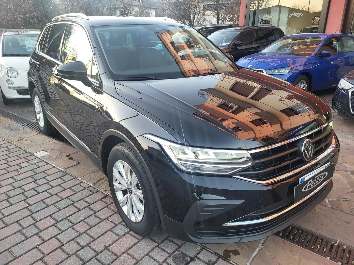 Volkswagen Tiguan 2.0 TDI 150cv Life DSG Nero - 1