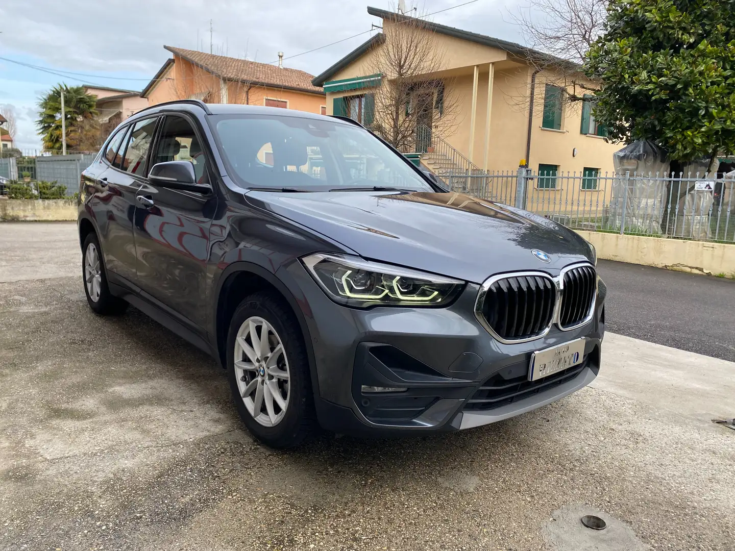 BMW X1 sdrive16d Business Advantage Grigio - 1